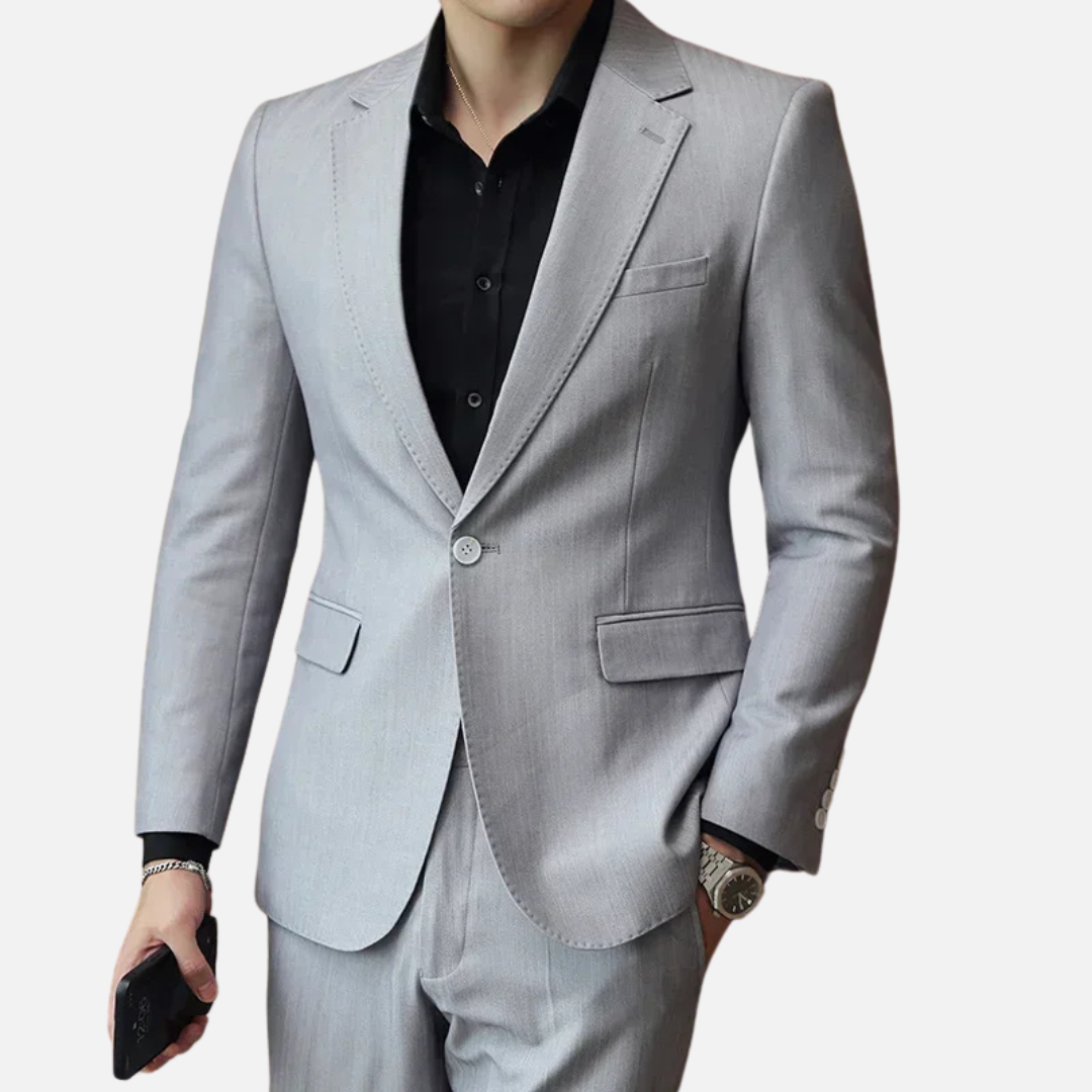 Blazer Masculino Norvitz NV156 slim fit, sem forro, gola de lapela e fechamento por botões. Leveza, conforto e elegância para qualquer ocasião.