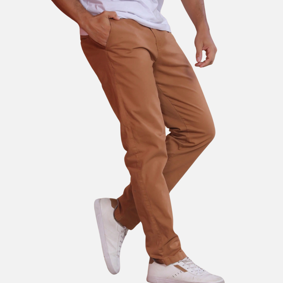 Calça Sarja Masculina Norvitz NV168 com Lycra, modelagem ajustada e bolsos embutidos. Conforto, estilo e versatilidade para todas as ocasiões.
