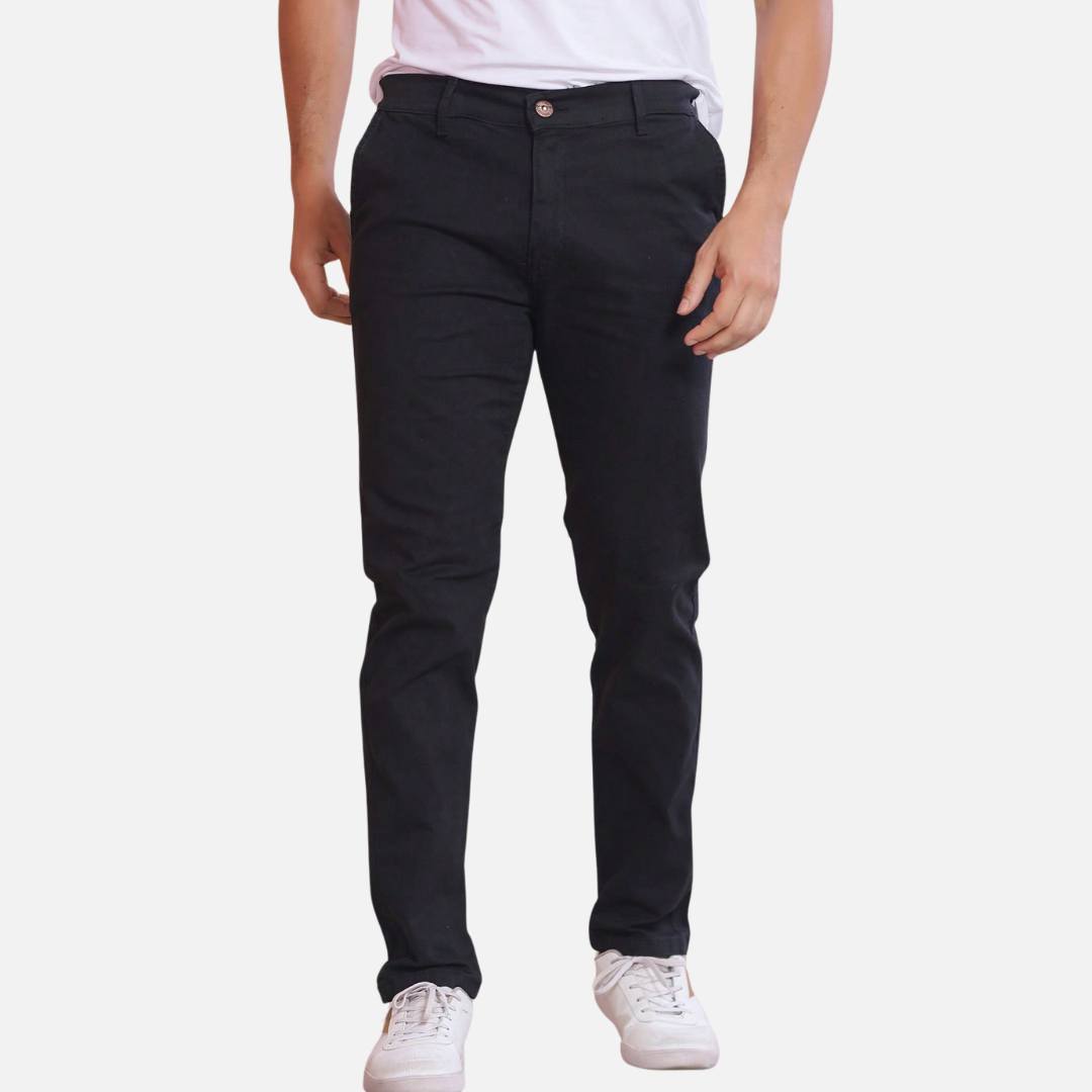 Calça Sarja Masculina Norvitz NV168 com Lycra, modelagem ajustada e bolsos embutidos. Conforto, estilo e versatilidade para todas as ocasiões.
