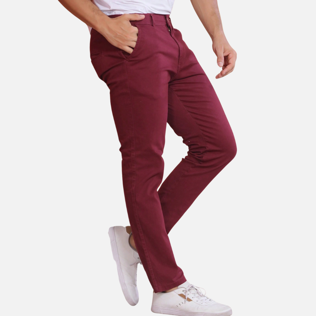 Calça Sarja Masculina Norvitz NV168 com Lycra, modelagem ajustada e bolsos embutidos. Conforto, estilo e versatilidade para todas as ocasiões.