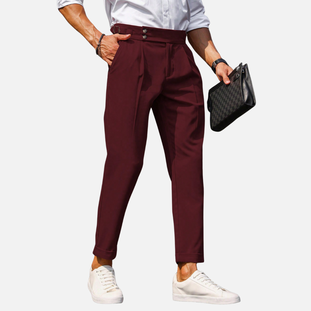 Calça Social de Alfaiataria Masculina Norvitz NV169 com pregas dobradas, bolsos inclinados e modelagem clássica. Elegância e conforto em uma peça sofisticada.